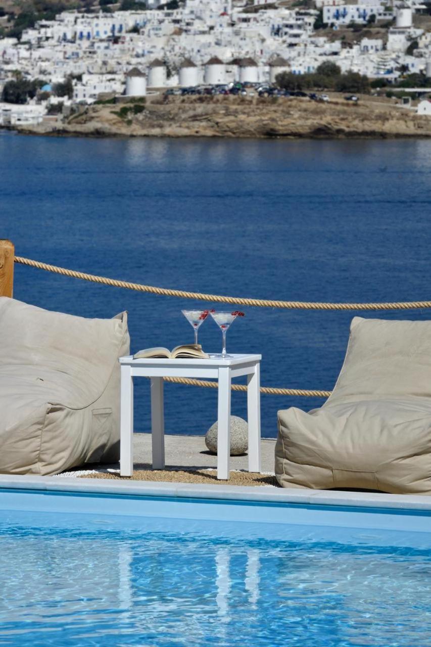Lydia * Mykonos Town