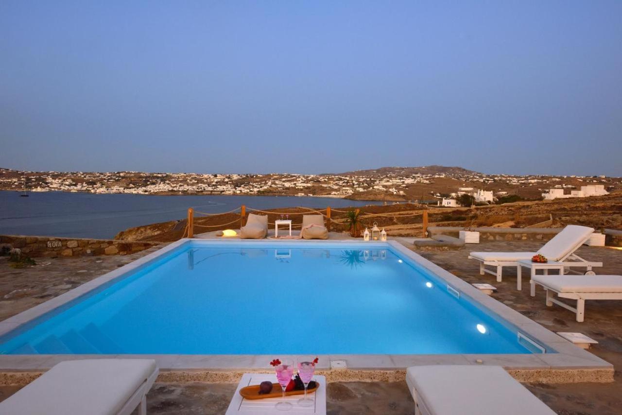 Lydia * Mykonos Town